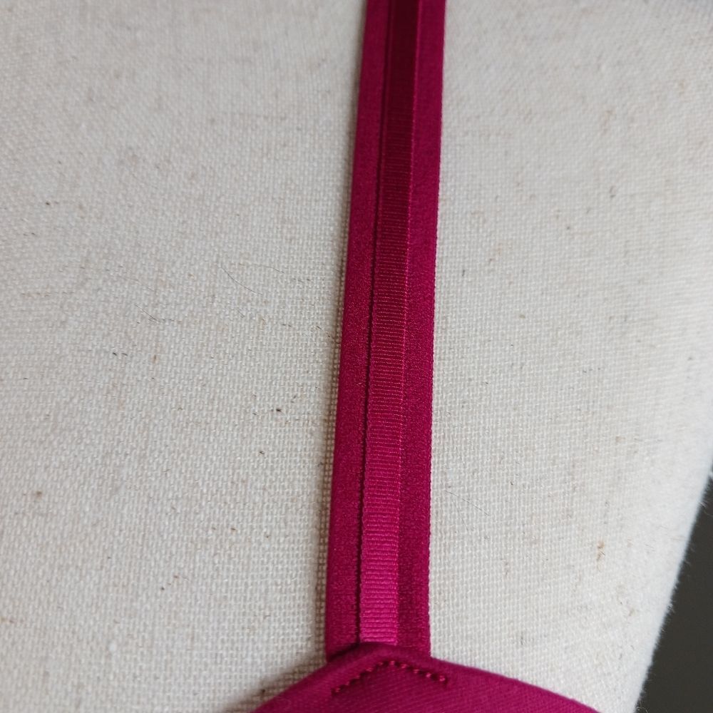 VICTORIA'S SECRET 32DDD Lightly Lined Demi Fuchsia Pink Gold V Soft Glam Accents - Picture 7 of 13